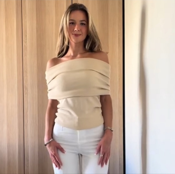 🎈LAST ONE! Zara off shoulder knit top - Picture 11 of 15
